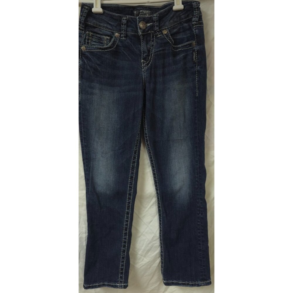 SILVER Womens 26X22.5 Thick Stitch Stretch Fluid Embellished Suki Mid Capri Jean